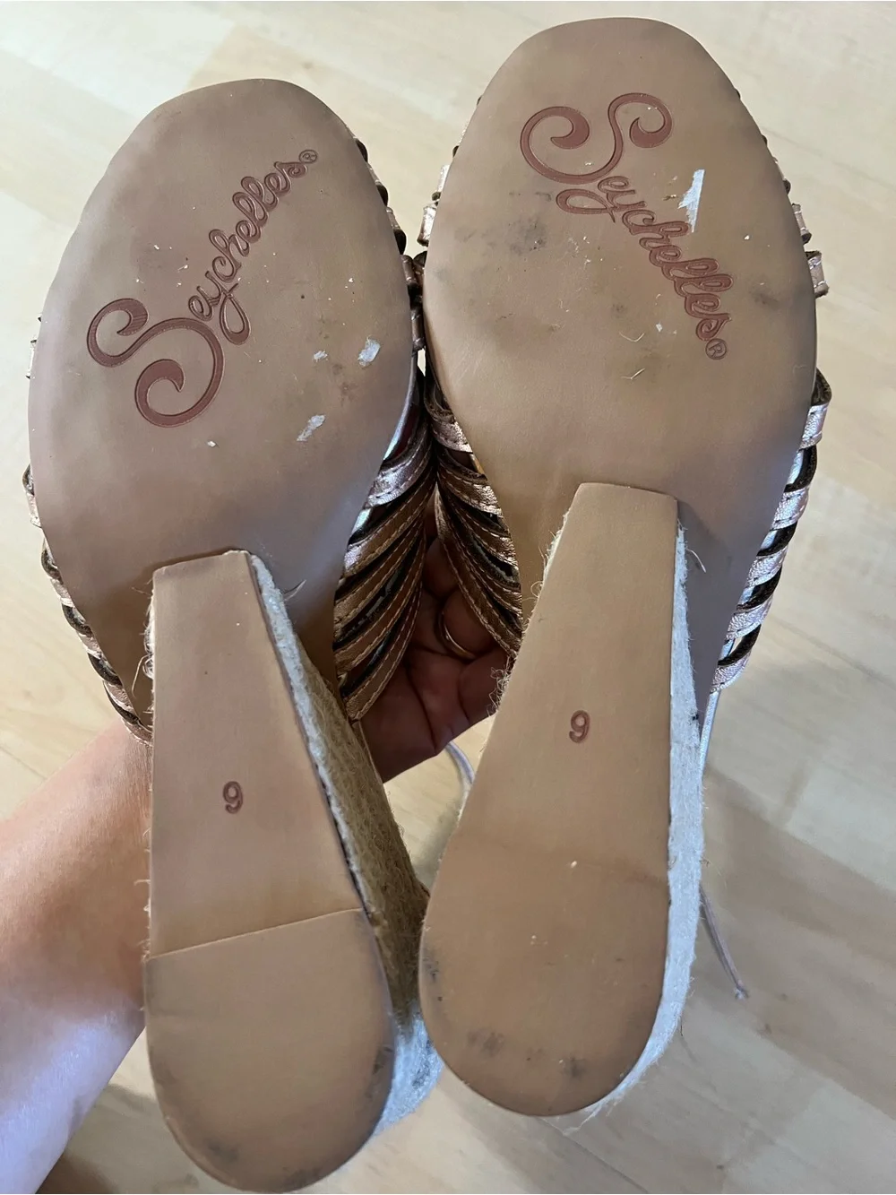 Seychelles Wedge Sandals Womens 9 Rose Gold Metallic Leather Ankle Strap Shoes